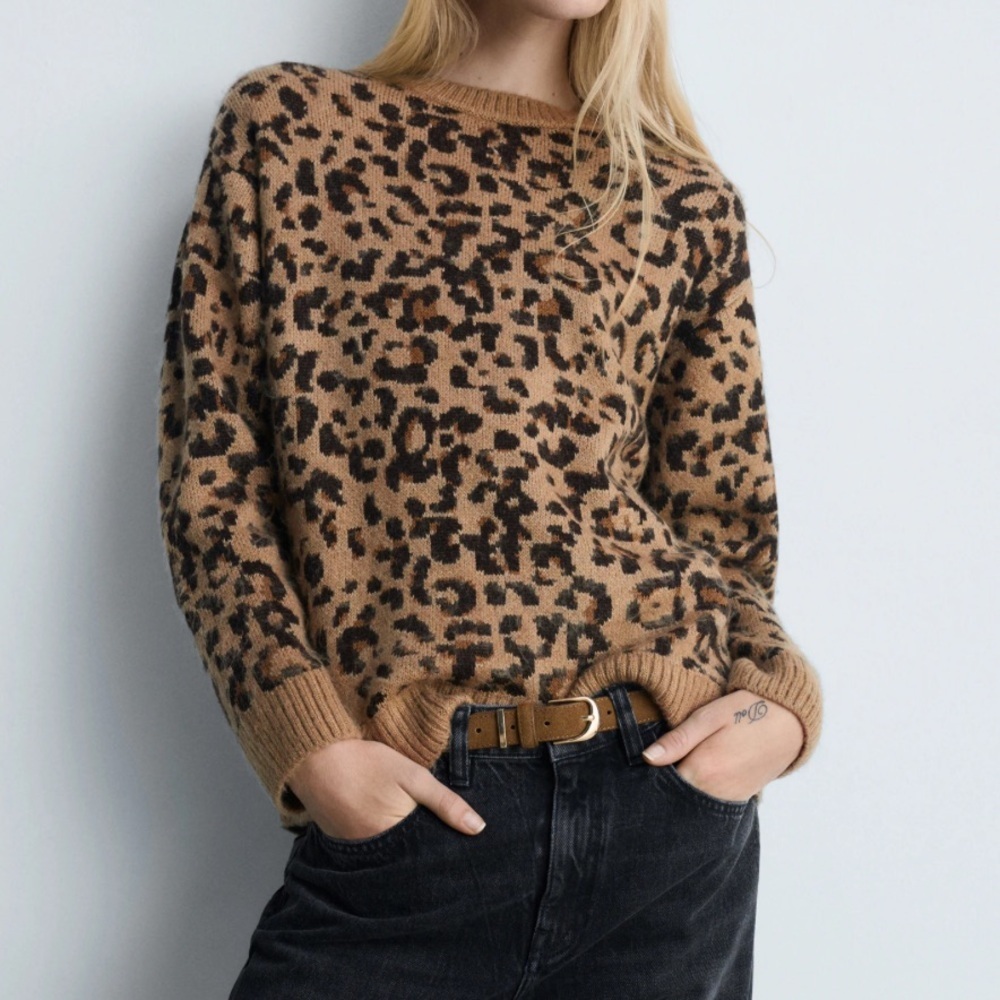 Mango Leopard Print Sweater With Contrasting Trims Size S